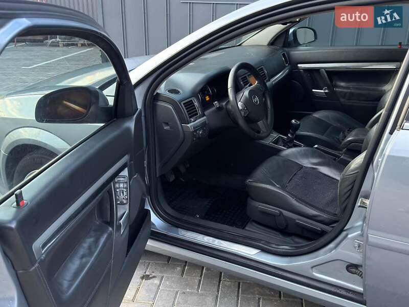 Лифтбек Opel Vectra 2006 в Каменец-Подольском фото 15 Лифтбек Opel Vectra 2006 в Каменец-Подольском