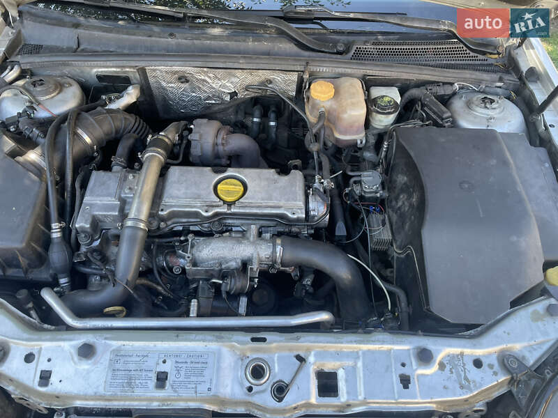 Лифтбек Opel Vectra 2002 в Киеве