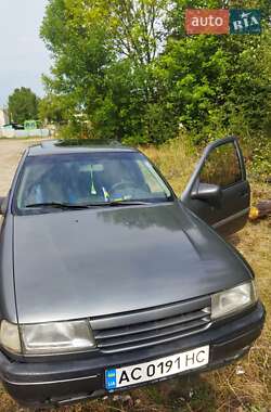 Седан Opel Vectra 1989 в Камне-Каширском