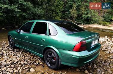 Седан Opel Vectra 1999 в Болехове