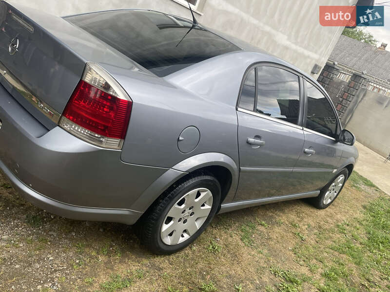 Седан Opel Vectra 2007 в Вышкове