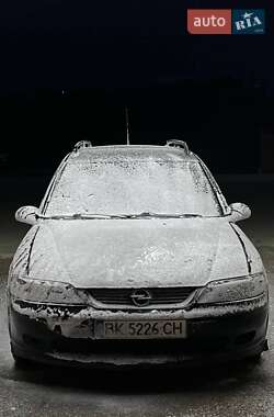 Універсал Opel Vectra 1999 в Нововолинську