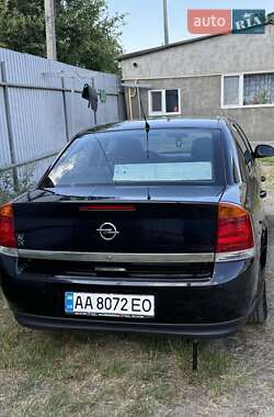 Седан Opel Vectra 2005 в Киеве