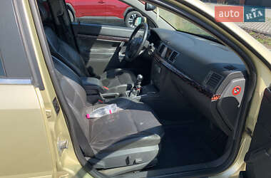 Универсал Opel Vectra 2005 в  фото 6 Универсал Opel Vectra 2005 в