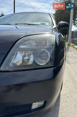 Седан Opel Vectra 2005 в 