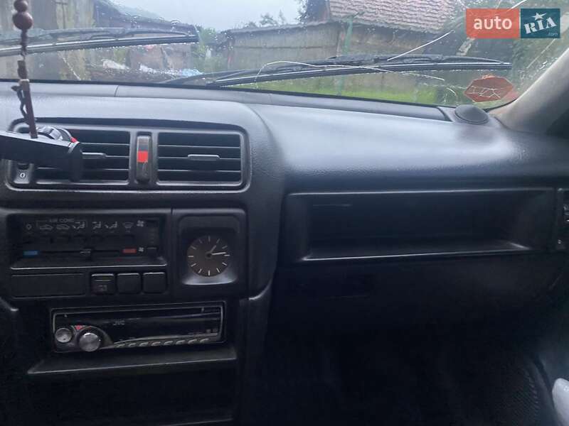 Ліфтбек Opel Vectra 1990 в Бібрці фото Ліфтбек Opel Vectra 1990 в Бібрці