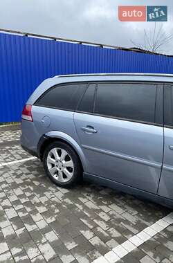 Универсал Opel Vectra 2003 в 