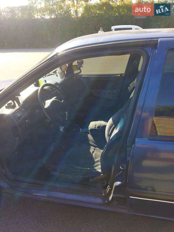 Седан Opel Vectra 1990 в Днепре фото 3 Седан Opel Vectra 1990 в Днепре