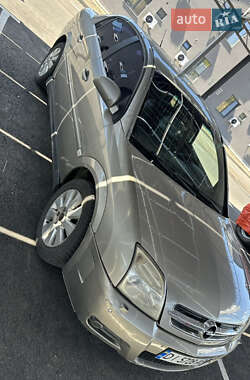 Седан Opel Vectra 2004 в Одессе