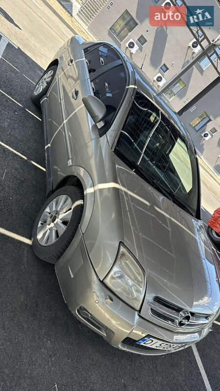 Opel Vectra 2004