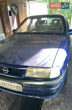 Седан Opel Vectra 1992 в Александровке