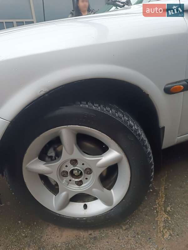 Седан Opel Vectra 1997 в Могилів-Подільському