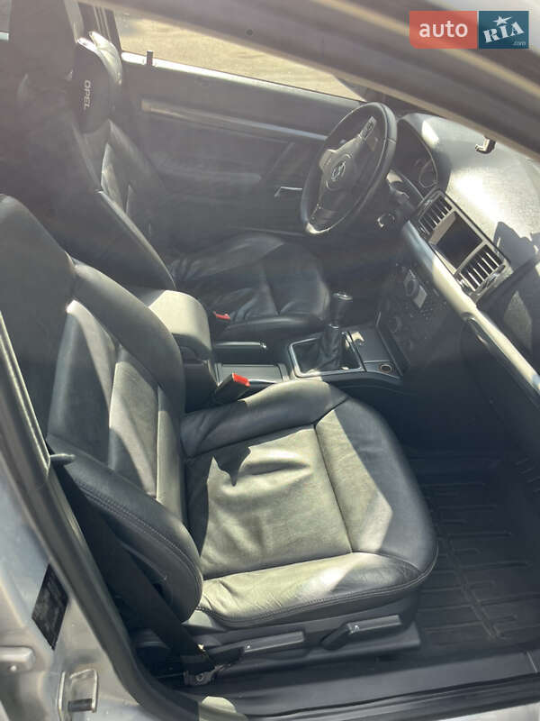 Универсал Opel Vectra 2008 в Дрогобыче