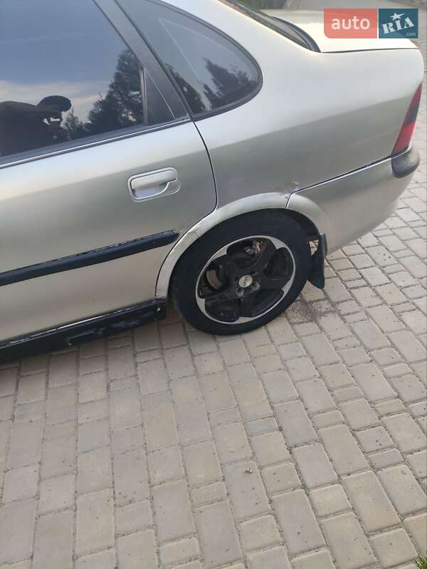 Седан Opel Vectra 1996 в Херсоне