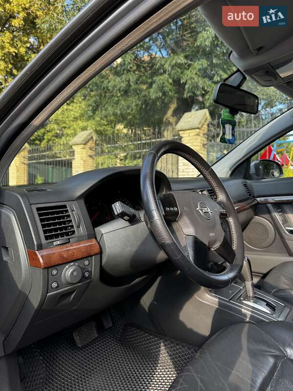 Седан Opel Vectra 2002 в Почаеве