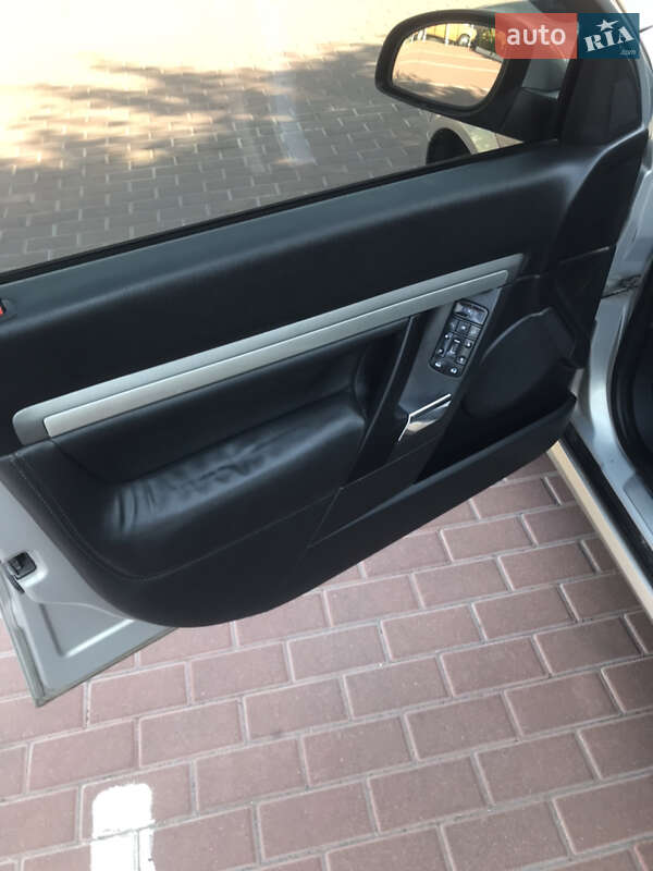 Седан Opel Vectra 2008 в Прилуках