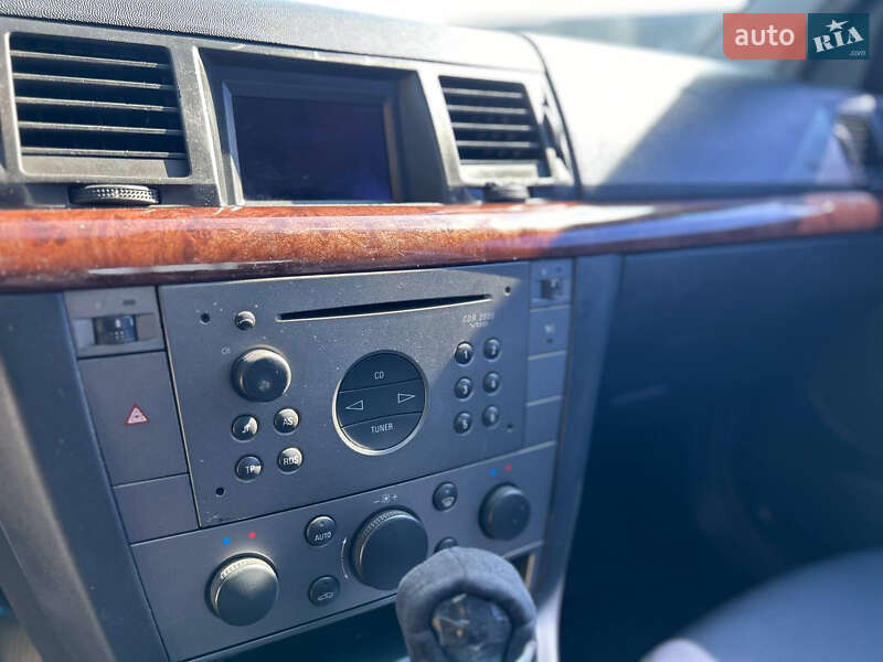 Седан Opel Vectra 2003 в Хмельницком