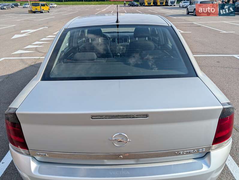 Седан Opel Vectra 2007 в Киеве