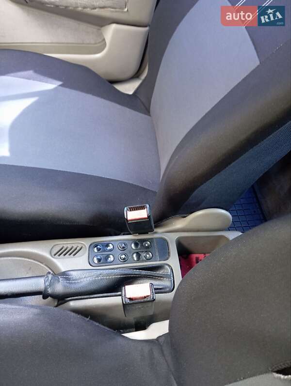 Седан Opel Vectra 1989 в Глевахе