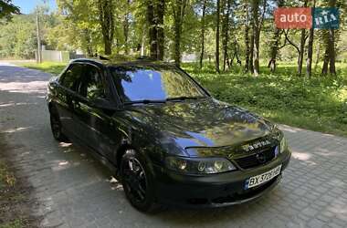 Седан Opel Vectra 1997 в Жовкві