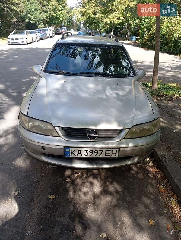 Универсал Opel Vectra 1999 в Киеве