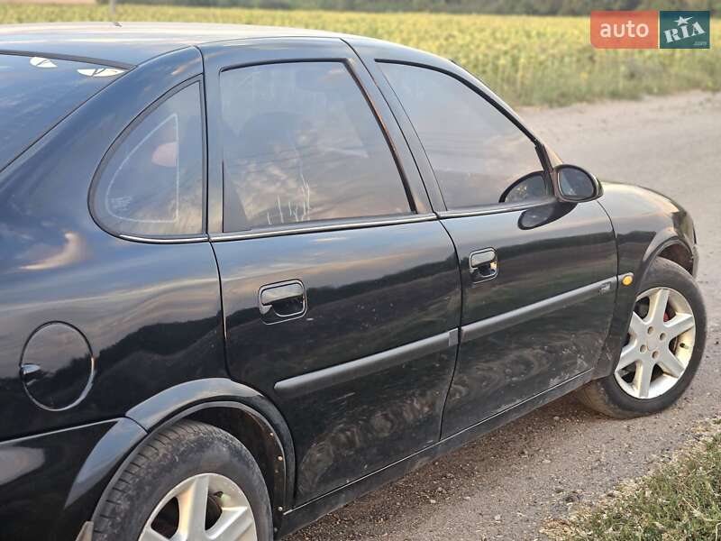 Седан Opel Vectra 1997 в Кегичевке