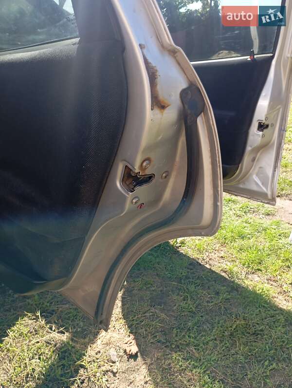 Універсал Opel Vectra 1999 в Ужгороді