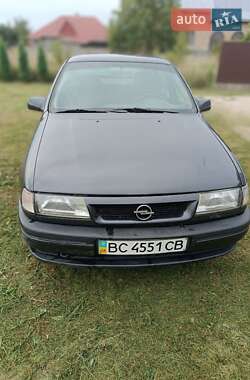 Лифтбек Opel Vectra 1995 в 