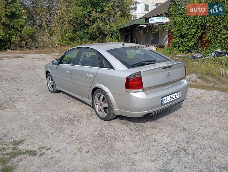 Лифтбек Opel Vectra 2002 в Киеве