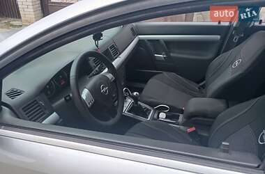 Лифтбек Opel Vectra 2002 в 