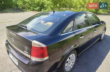 Лифтбек Opel Vectra 2006 в 
