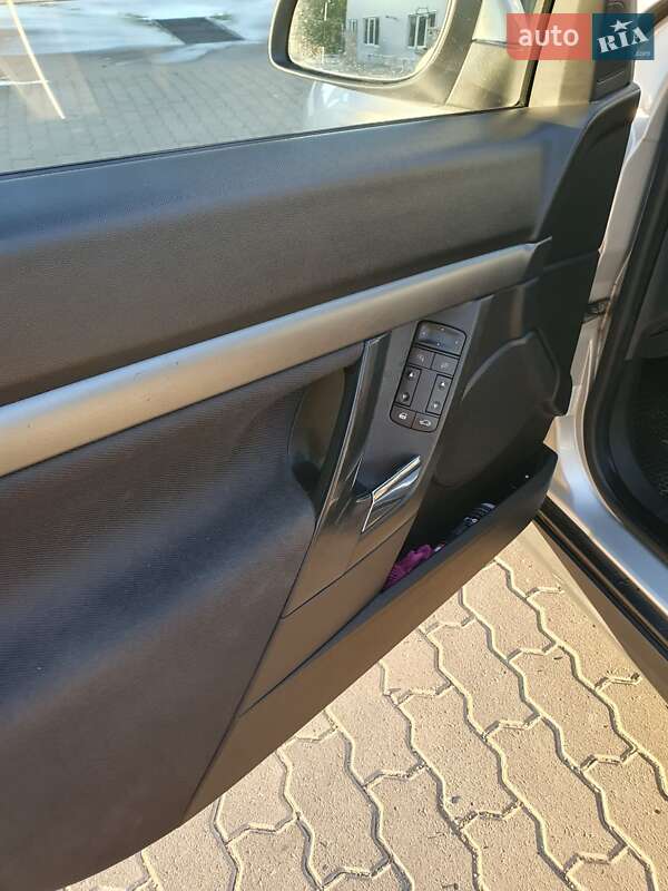 Седан Opel Vectra 2004 в Мукачево