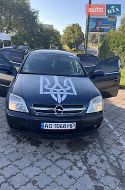 Седан Opel Vectra 2002 в Чернівцях
