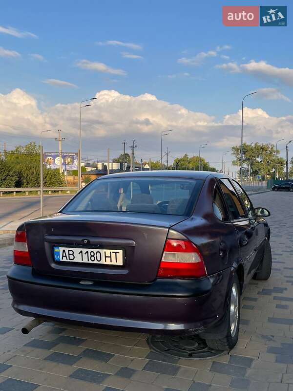 Седан Opel Vectra 1996 в Виннице