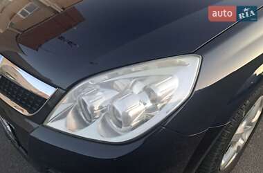 Лифтбек Opel Vectra 2006 в 