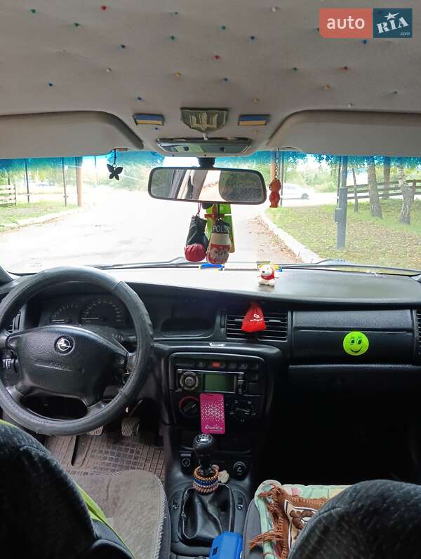 Седан Opel Vectra 1997 в Ярмолинцях фото 19 Седан Opel Vectra 1997 в Ярмолинцях