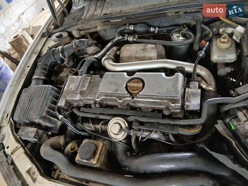 Универсал Opel Vectra 1999 в Коростене