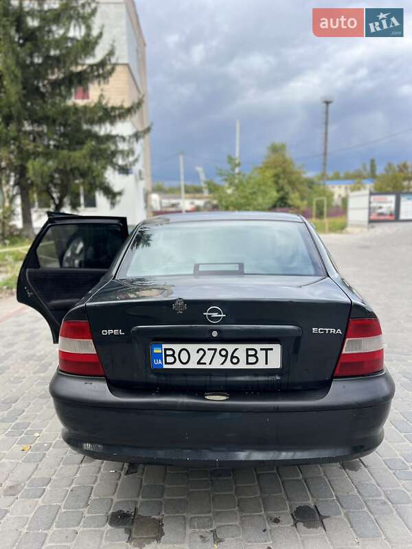 Седан Opel Vectra 1997 в Тернополе