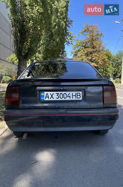 Лифтбек Opel Vectra 1989 в 