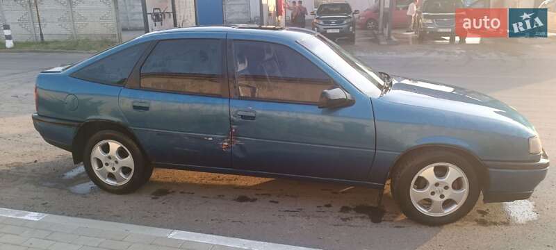 Лифтбек Opel Vectra 1992 в Стрые