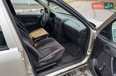 Седан Opel Vectra 1994 в 