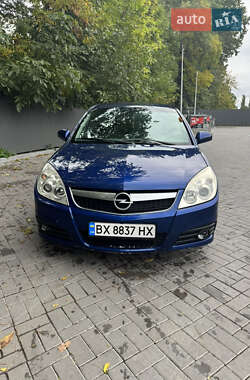 Лифтбек Opel Vectra 2006 в 
