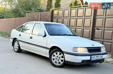 Лифтбек Opel Vectra 1992 в 