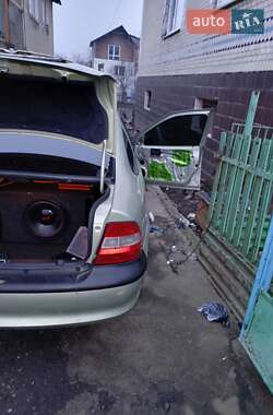 Седан Opel Vectra 1996 в 