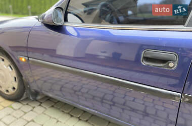 Лифтбек Opel Vectra 1997 в 