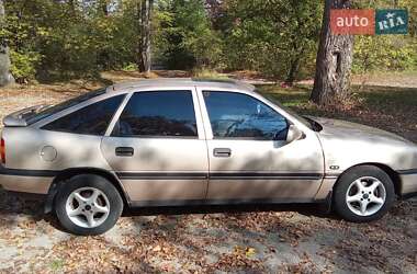 Лифтбек Opel Vectra 1992 в 