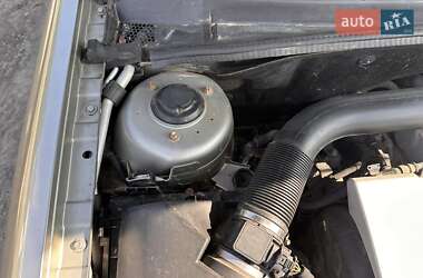 Лифтбек Opel Vectra 2003 в 