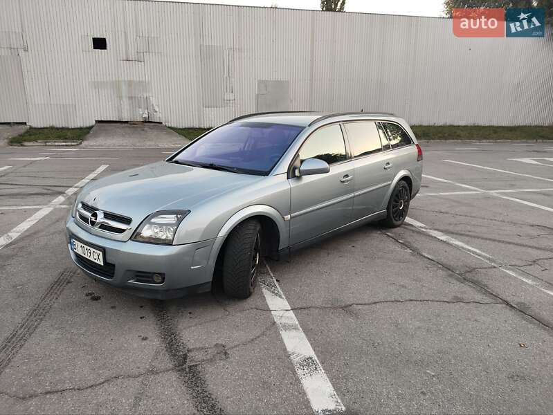 Универсал Opel Vectra 2004 в Полтаве