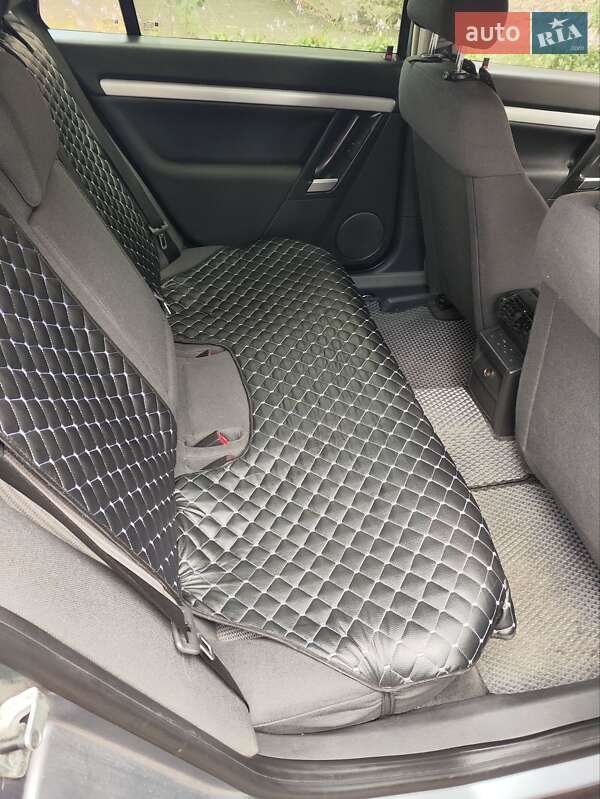 Универсал Opel Vectra 2004 в Полтаве