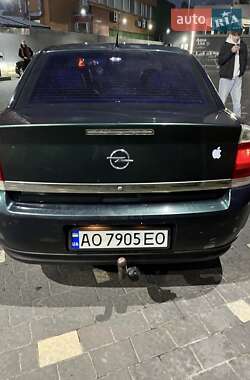 Седан Opel Vectra 2004 в 